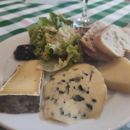 De La Belette Frühstückspension Le Monestier