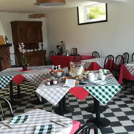 De La Belette Frühstückspension Le Monestier